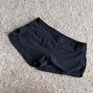 LULULEMON Black Women's Athletic Shorts Lined